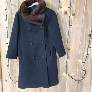 Vintage Fur coat 👽